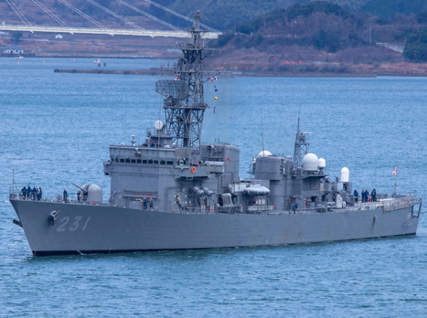 诚信配资 6艘日本援助战舰敲定, 菲律宾实力大涨, 菲防长: 劝中国放弃核武